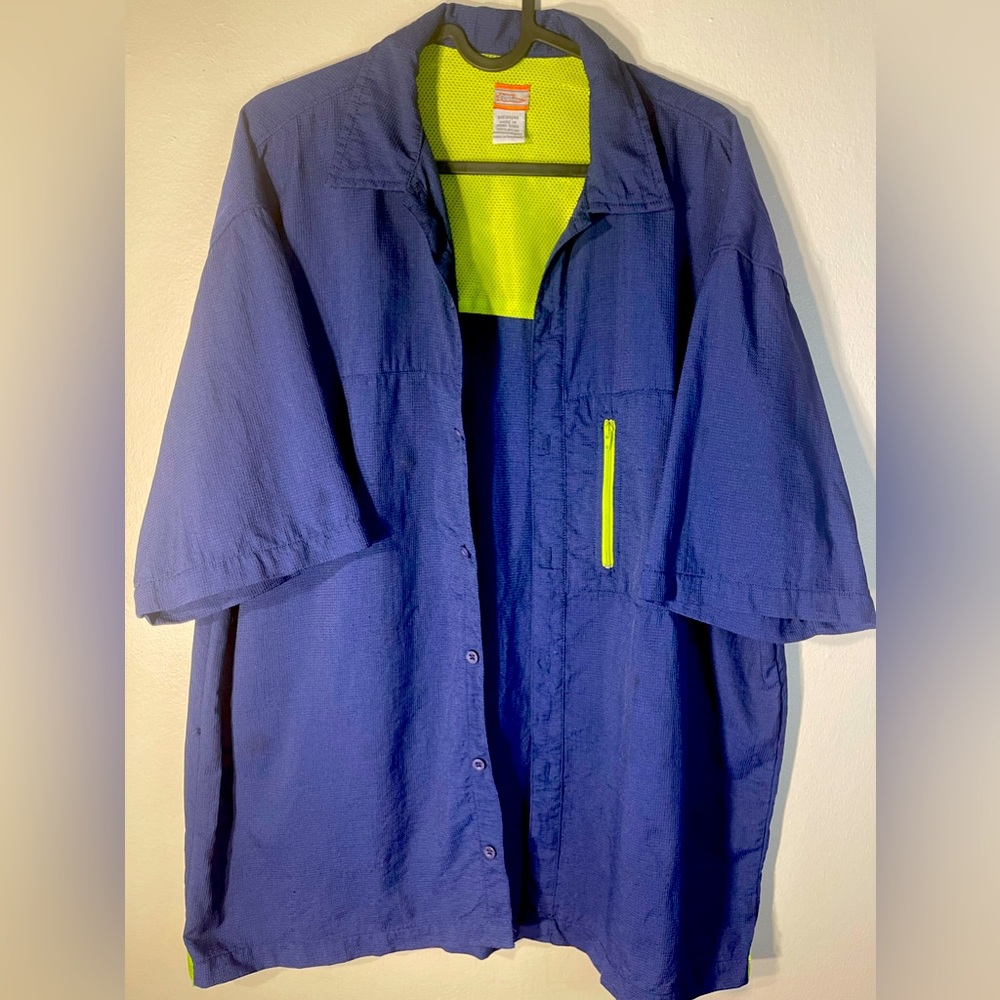No Fear Y2K  Men’s Short Sleeve Button Down Shirt in Navy Size Medium